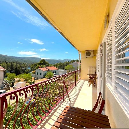 Apartments Sea & Sky Stari Grad  Exterior foto