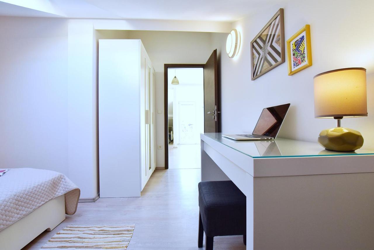 Apartments Sea & Sky Stari Grad  Exterior foto