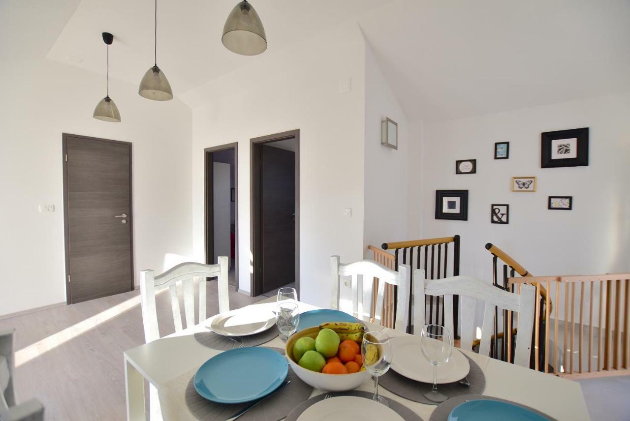 Apartments Sea & Sky Stari Grad  Exterior foto