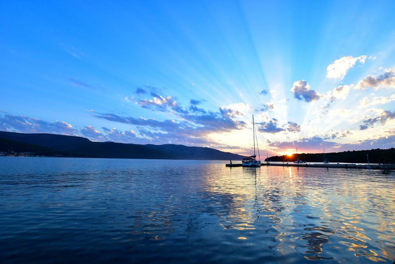 Apartments Sea & Sky Stari Grad  Exterior foto